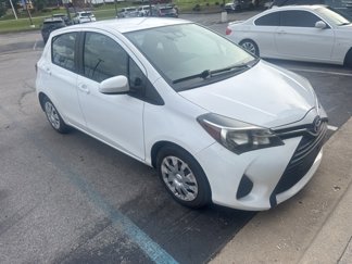 Used 2017 Toyota Yaris L image 1