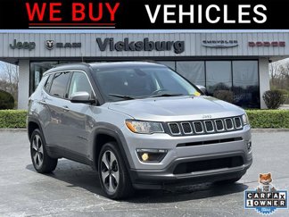 Used 2018 Jeep Compass Latitude w/ Cold Weather Group image 1