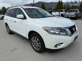 Used 2013 Nissan Pathfinder SL image 1