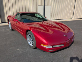 Used 2004 Chevrolet Corvette Coupe w/ Preferred Equipment Group image 1