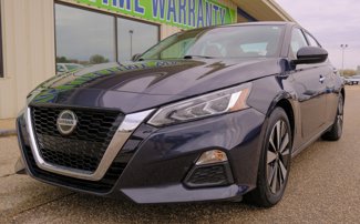 Used 2022 Nissan Altima 2.5 SV image 1