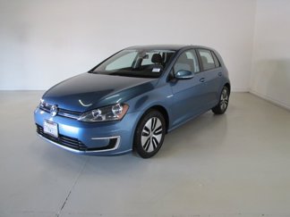 Used 2016 Volkswagen e-Golf SE w/ DC Fast Charging Package image 1