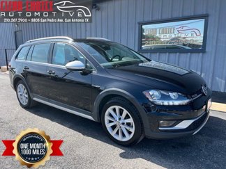 Used 2019 Volkswagen Golf Alltrack S image 1