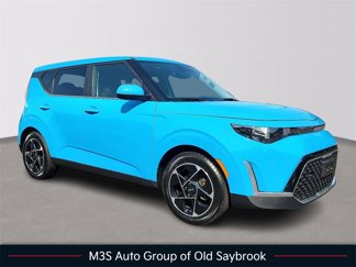 Used 2023 Kia Soul EX image 1
