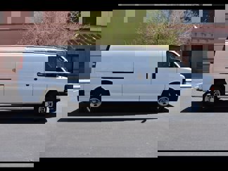 Used 2017 Chevrolet Express 3500 Extended image 1