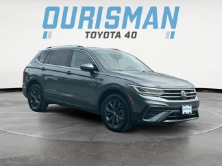 Used 2022 Volkswagen Tiguan SE image 1