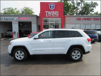 Used 2016 Jeep Grand Cherokee Laredo image 1
