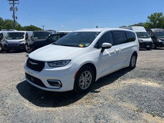 Used 2023 Chrysler Pacifica Touring-L image 1