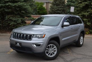 Used 2018 Jeep Grand Cherokee Laredo image 1