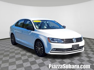 Used 2016 Volkswagen Jetta Sport w/ Lighting Package image 1