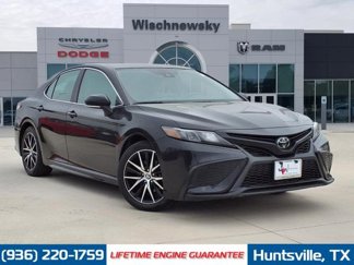Used 2023 Toyota Camry SE image 1