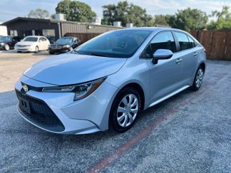 Used 2021 Toyota Corolla LE image 1
