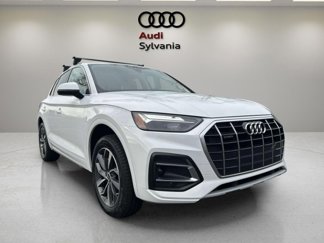 Used 2021 Audi Q5 2.0T Premium w/ Convenience Package image 1