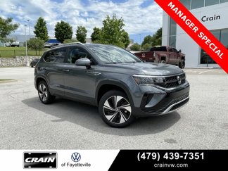 New 2024 Volkswagen Taos SE image 1