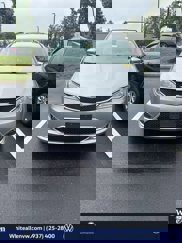 Used 2019 Chrysler Pacifica Touring-L image 1