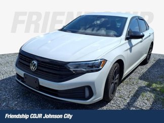 Used 2022 Volkswagen Jetta Sport image 1