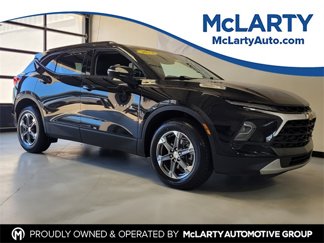 Used 2023 Chevrolet Blazer LT image 1