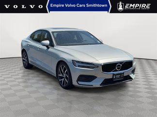 Used 2019 Volvo S60 T6 Momentum w/ Premium Package image 1