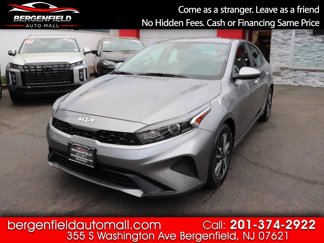 Used 2023 Kia Forte LXS image 1