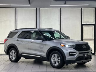 Used 2023 Ford Explorer XLT w/ Equipment Group 202A image 1