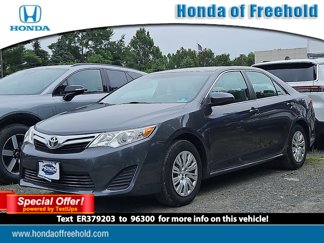 Used 2014 Toyota Camry L image 1