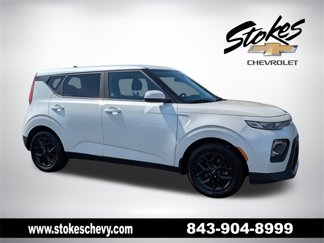 Used 2020 Kia Soul S image 1