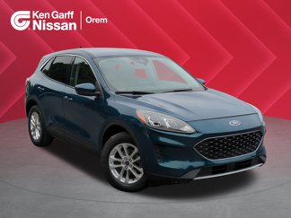 Used 2020 Ford Escape SE image 1