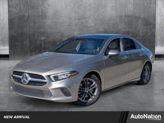 Used 2020 Mercedes-Benz A 220 image 1