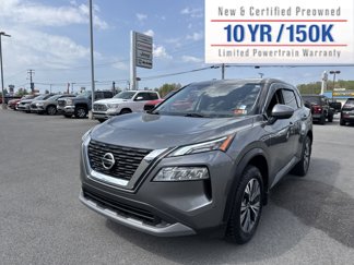Used 2021 Nissan Rogue SV image 1