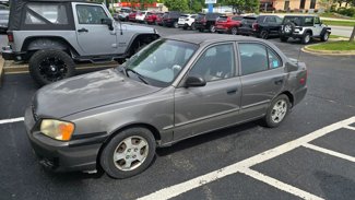 Used 2002 Hyundai Accent GL image 1