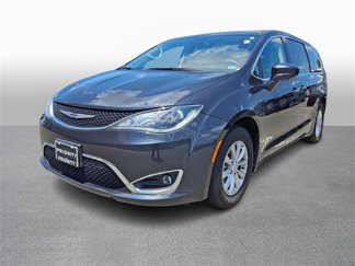 Used 2019 Chrysler Pacifica Touring Plus image 1