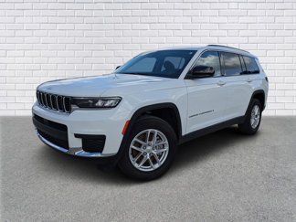 Used 2023 Jeep Grand Cherokee L Laredo image 1