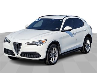 Used 2018 Alfa Romeo Stelvio Ti Sport image 1
