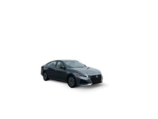 Used 2024 Nissan Altima 2.5 SV image 1