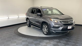 Used 2016 Honda Pilot Touring image 1
