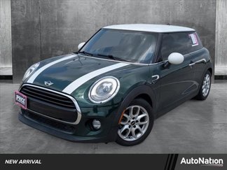 Used 2018 MINI Cooper 2-Door Hardtop image 1