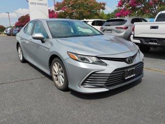 Used 2021 Toyota Camry LE image 1