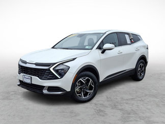 Used 2023 Kia Sportage LX image 1