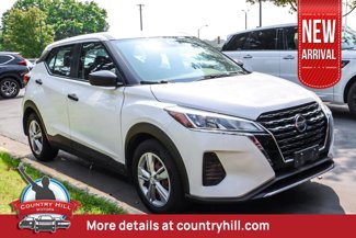 Used 2021 Nissan Kicks S image 1