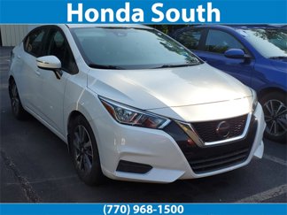 Used 2020 Nissan Versa SV image 1
