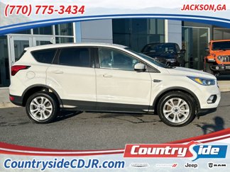 Used 2019 Ford Escape SE image 1