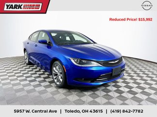 Used 2016 Chrysler 200 S w/ Comfort Group image 1