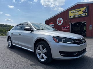 Used 2013 Volkswagen Passat TDI SE image 1