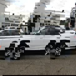 New 2025 Jeep Grand Cherokee Laredo X image 1