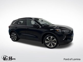 Used 2023 Ford Escape Platinum w/ Premium Technology Package image 1