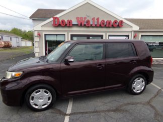 Used 2011 Scion xB image 1