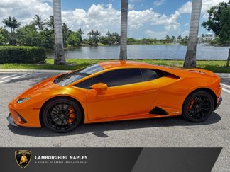 Used 2023 Lamborghini Huracan EVO image 1