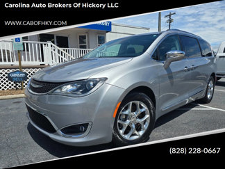 Used 2018 Chrysler Pacifica Limited image 1