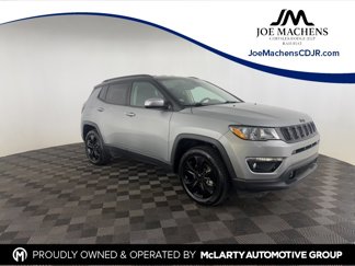 Used 2021 Jeep Compass Latitude image 1