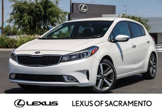 Used 2017 Kia Forte EX image 1